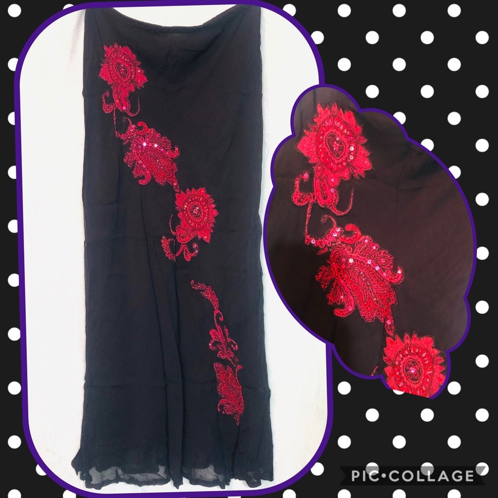 Renè Derhy Sm skirt with sheer embroidered overlay